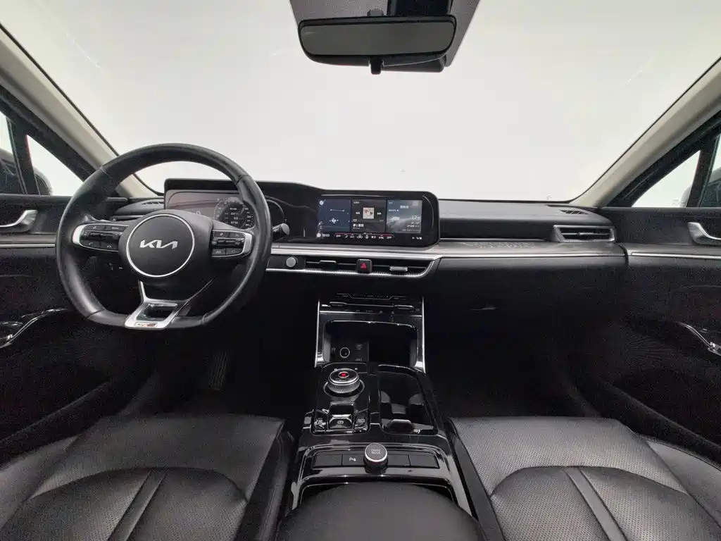 Kia K5 — миниатюра 5