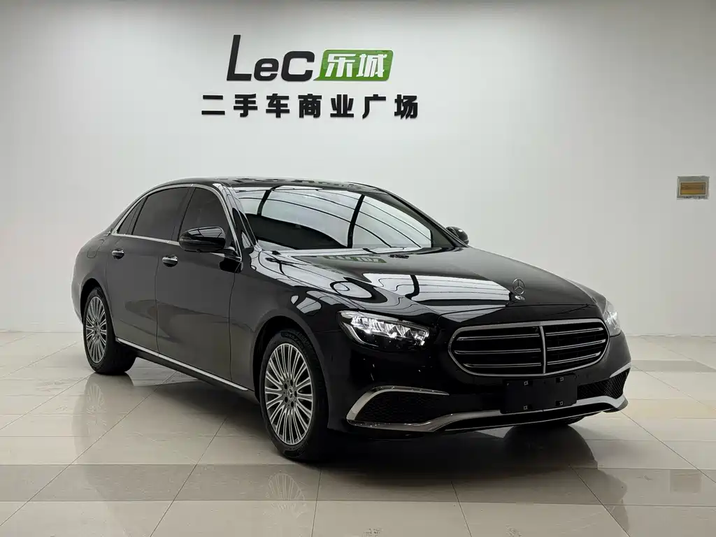 Mercedes-Benz E-Class — миниатюра 2