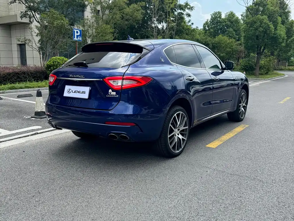 Maserati Levante — миниатюра 16