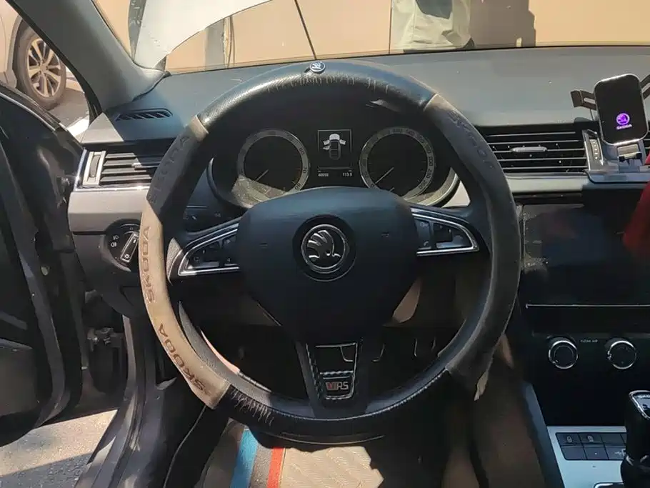 Skoda Octavia — миниатюра 15