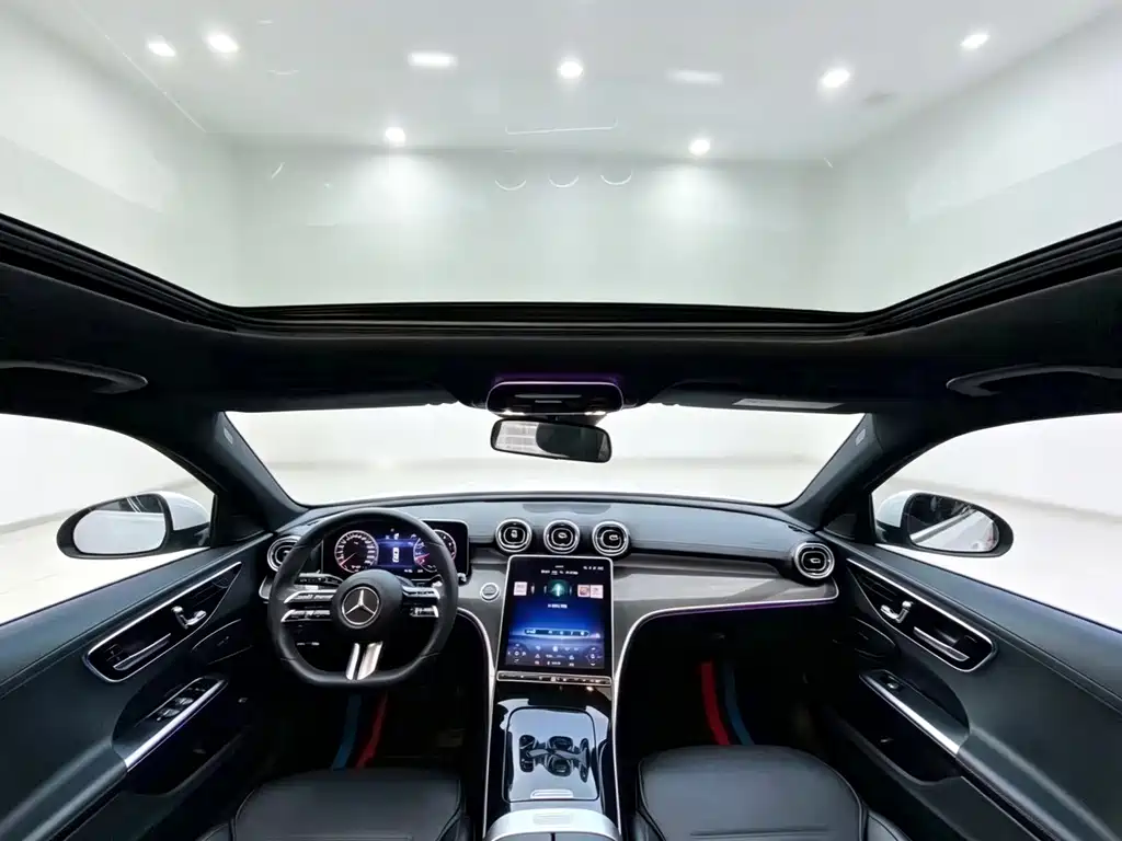 Mercedes-Benz C-Class — миниатюра 8