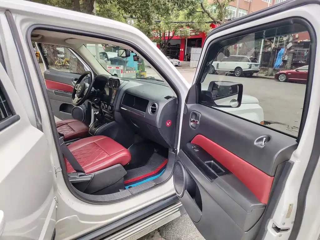 Jeep Patriot — миниатюра 5