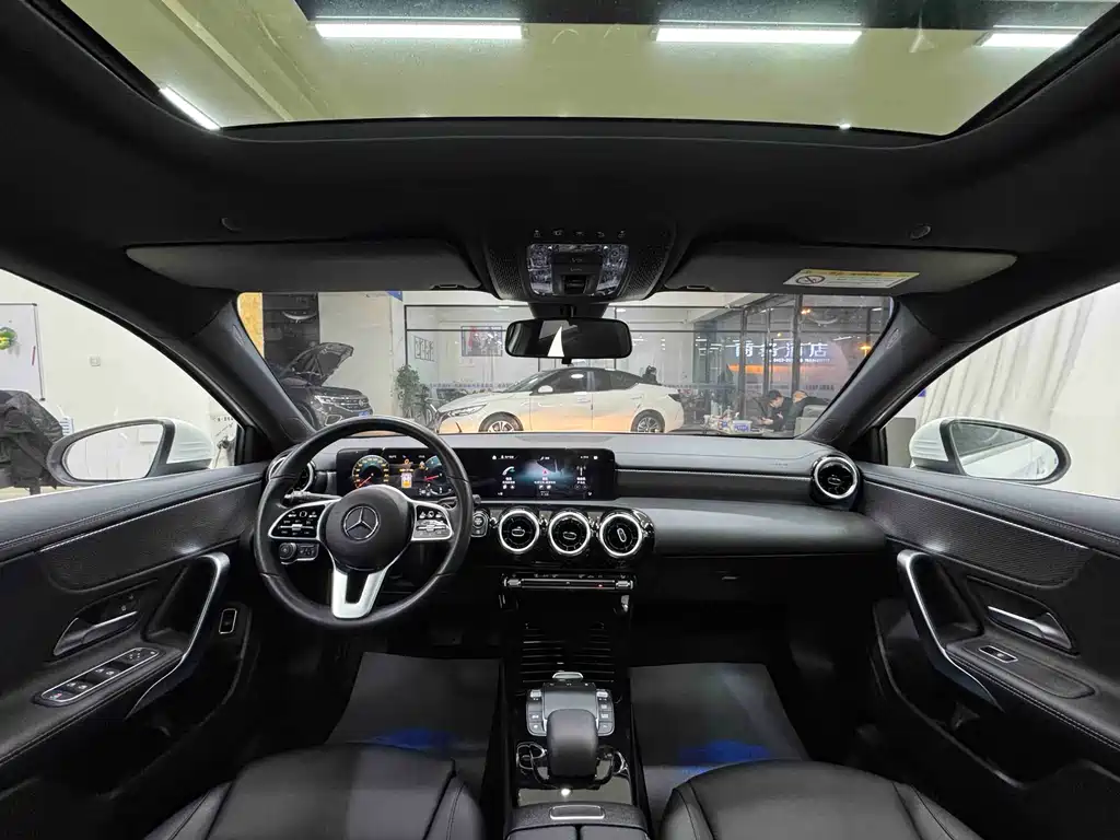 MERCEDES-BENZ A CLASS