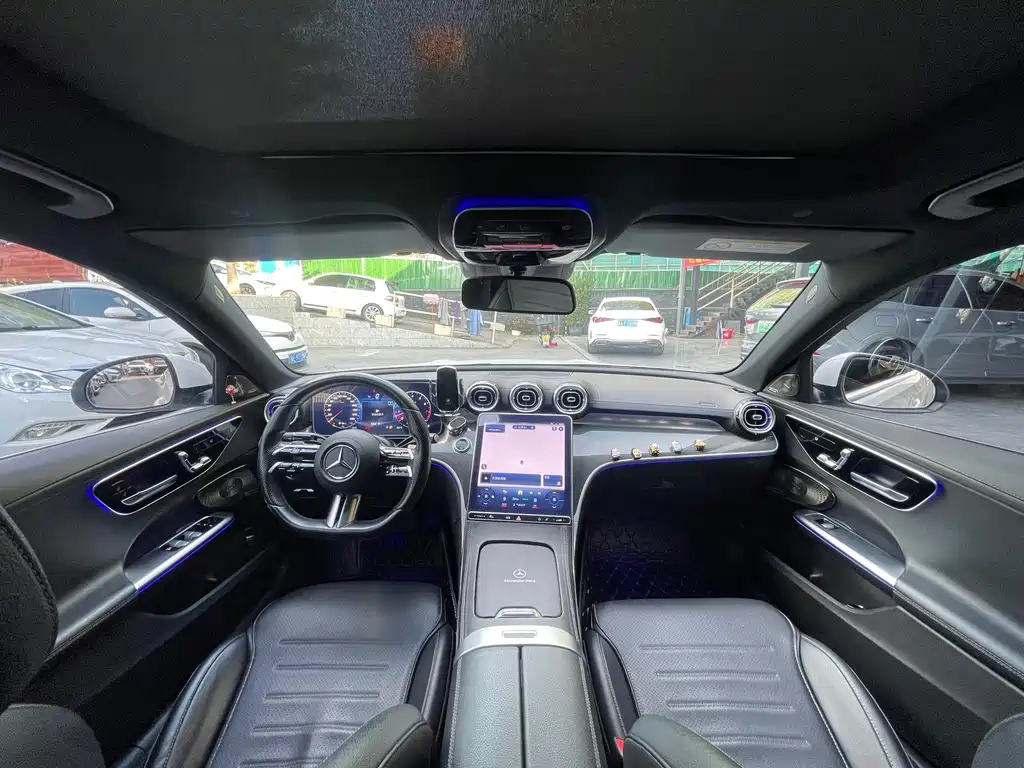 Mercedes-Benz C-Class — миниатюра 9
