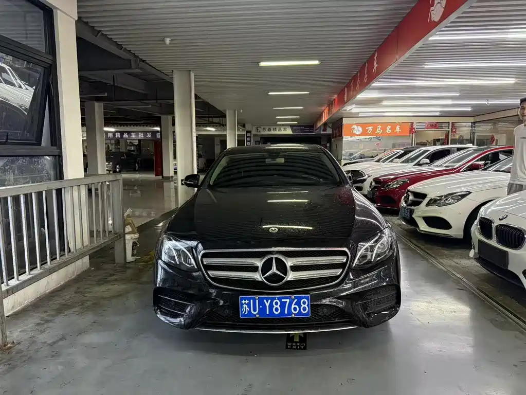 Mercedes-Benz E-Class — миниатюра 2