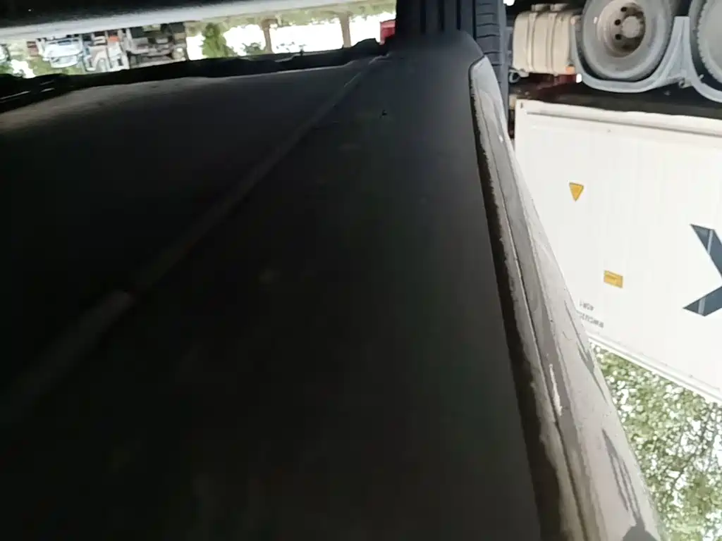 Tesla Model 3 — миниатюра 21