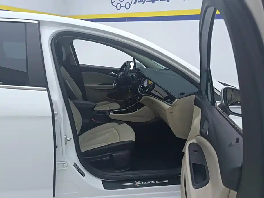 Buick Verano — миниатюра 8