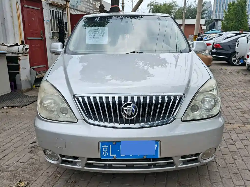 Buick GL8 2011 2.4L LT Executive