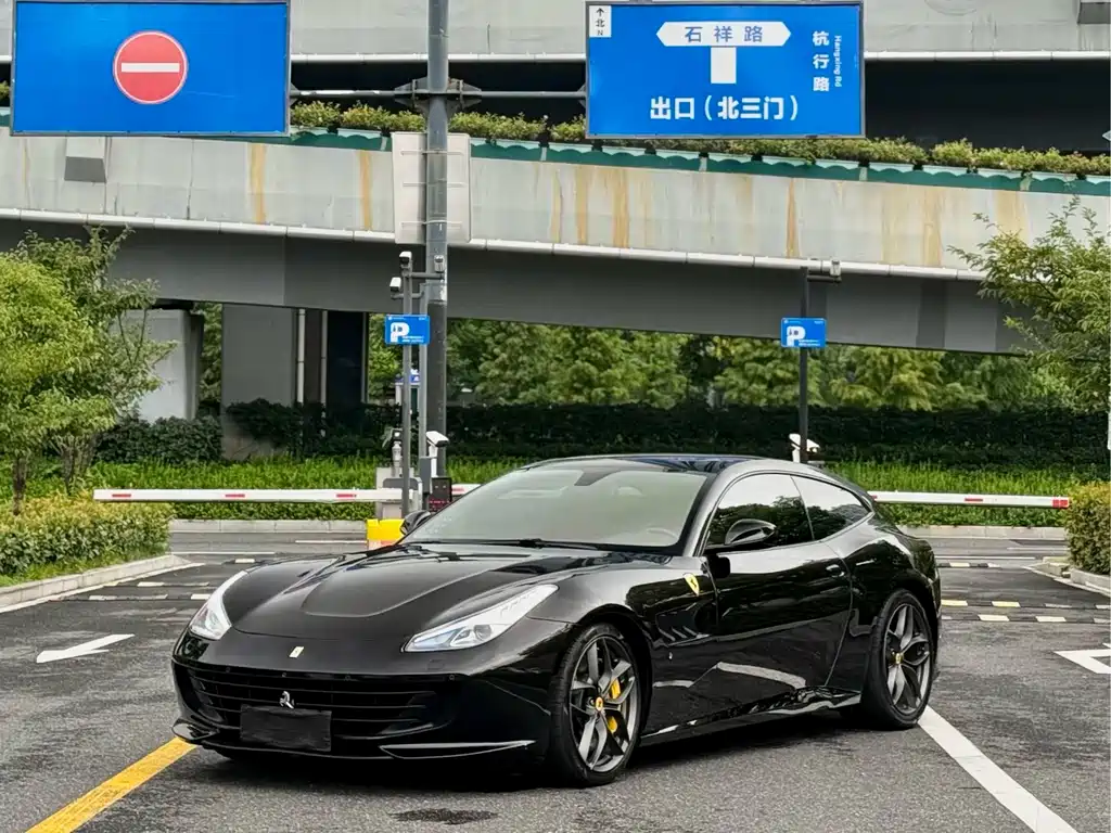 Ferrari GTC4Lusso — миниатюра 3
