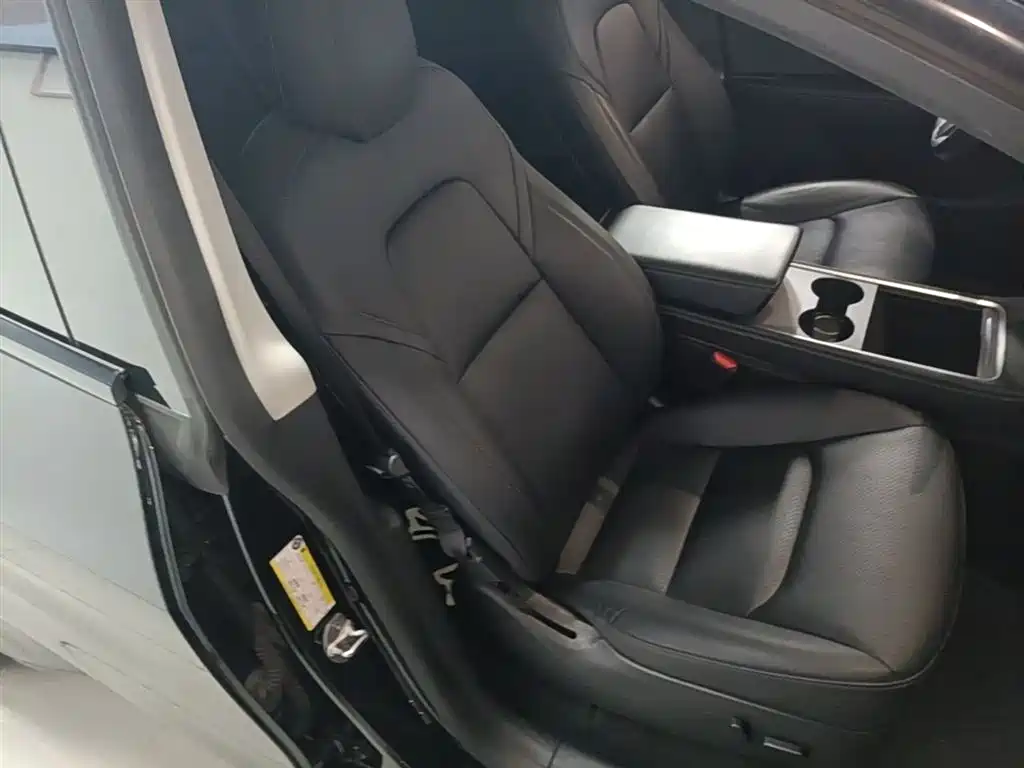 Tesla Model Y — фотографии объявления, Фото 25