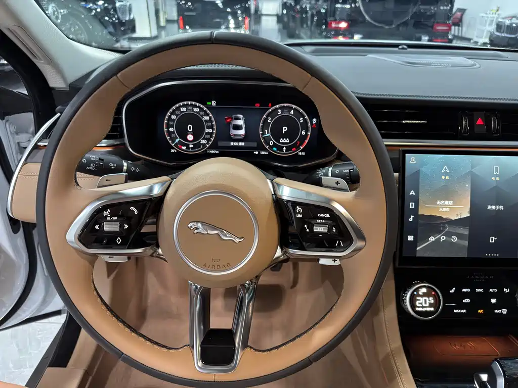 Jaguar XFL — миниатюра 13
