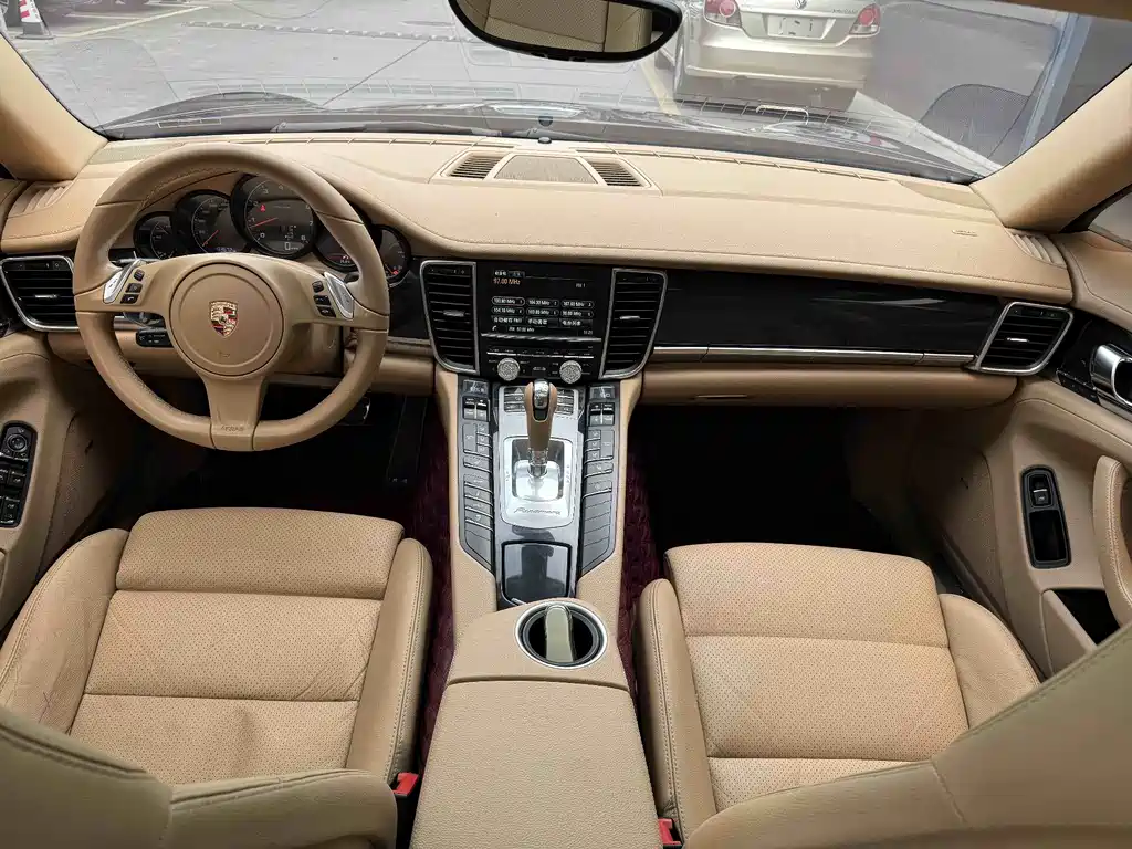 Porsche Panamera 2014 Panamera 4 3.0T