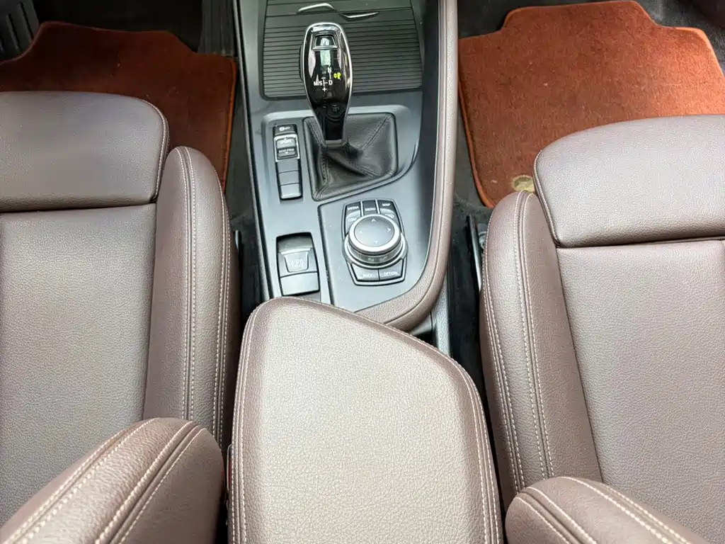 BMW X1 — миниатюра 11