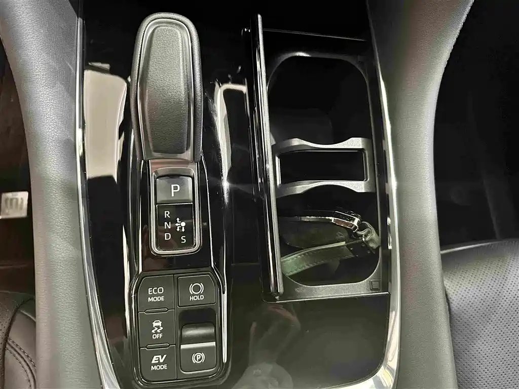 Toyota Vellfire 2024 2.5L Executive