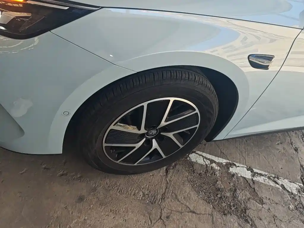 BYD Qin L — миниатюра 23