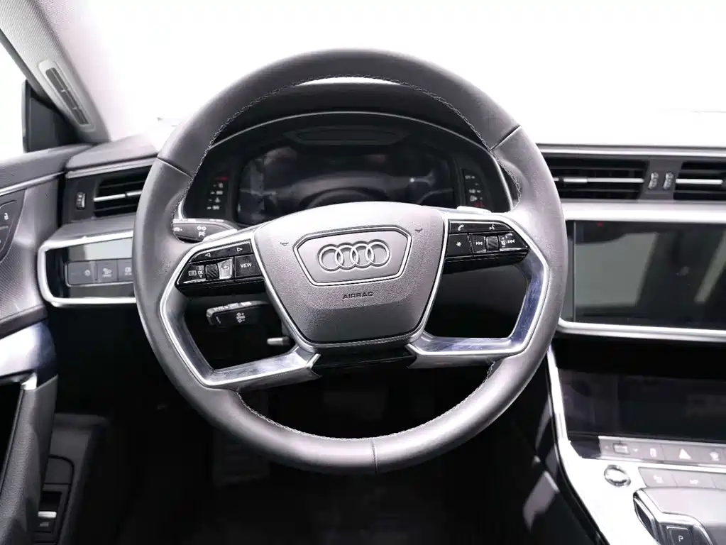 AUDI A7L