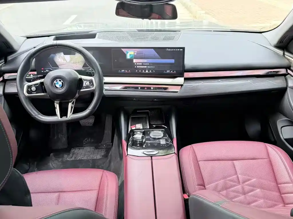 BMW 5 Series — миниатюра 5