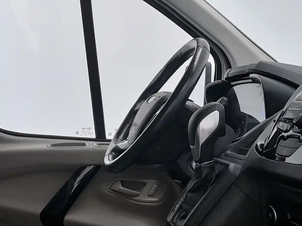 Ford Tourneo — миниатюра 22