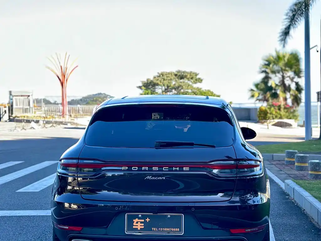 Porsche Macan — миниатюра 7