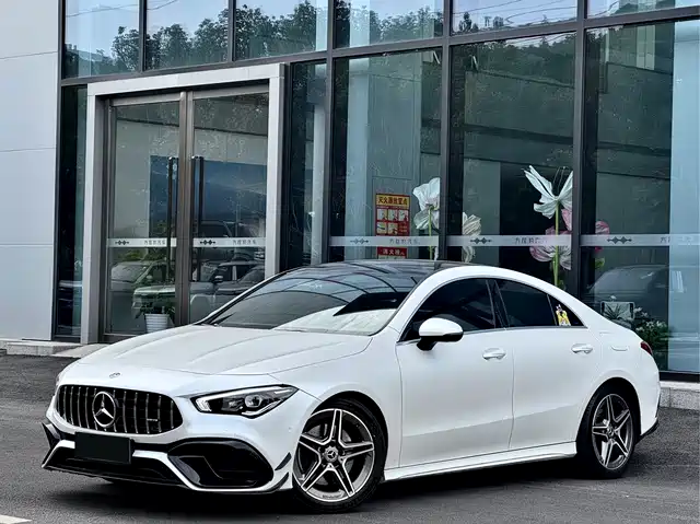 MERCEDES-BENZ CLA