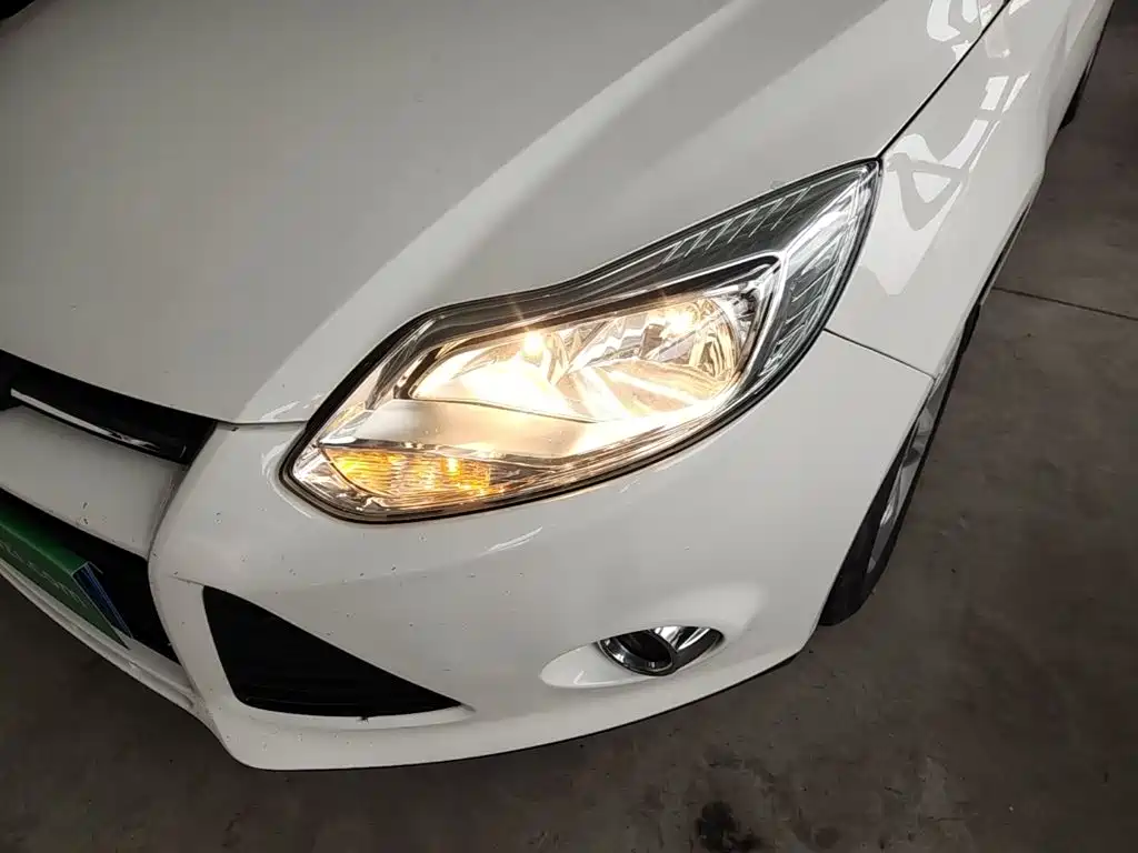 Ford Focus — миниатюра 24