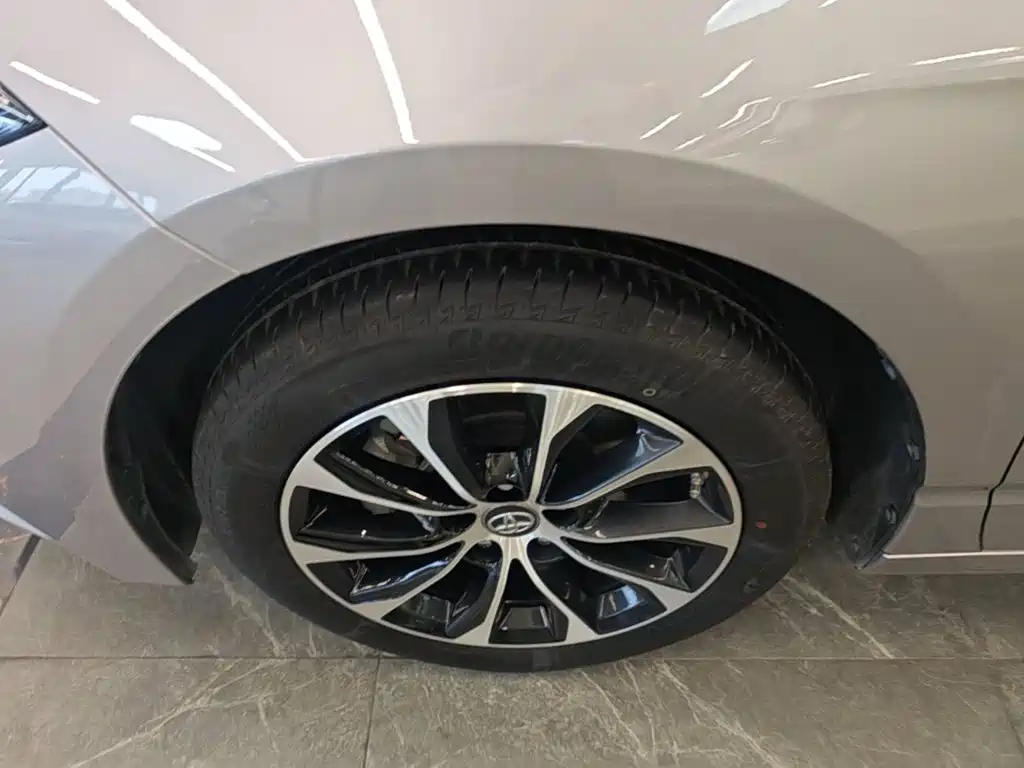 Toyota Avalon — миниатюра 23