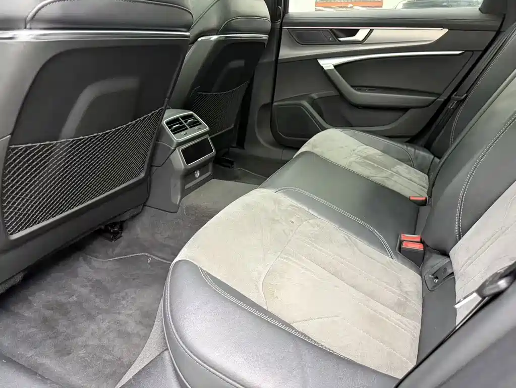Audi A6L — миниатюра 9