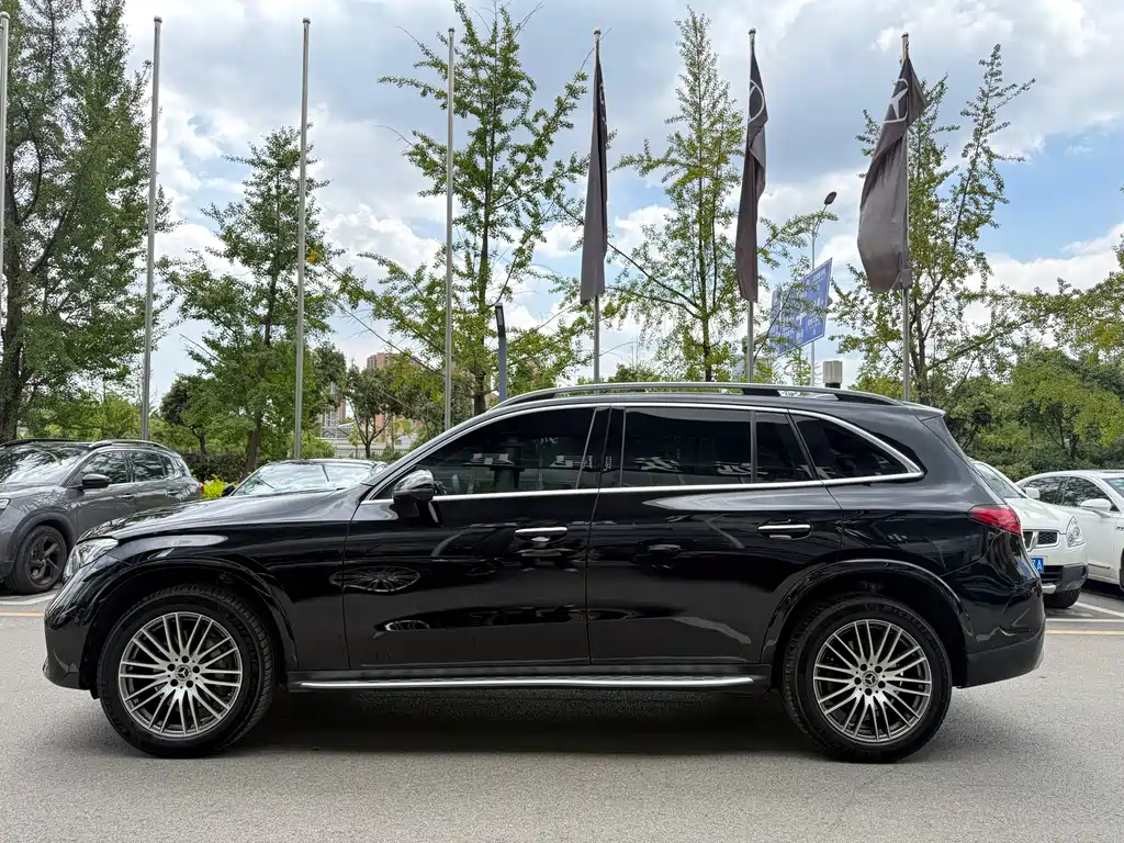 Mercedes-Benz GLC — миниатюра 8