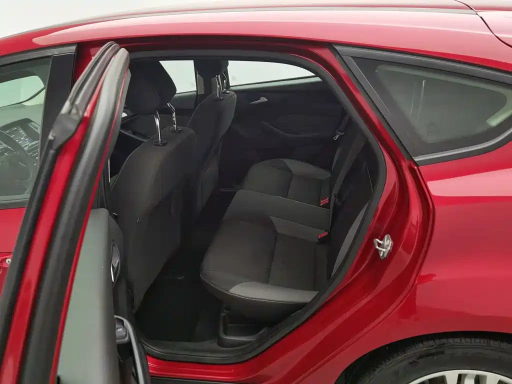 Ford Focus — миниатюра 15