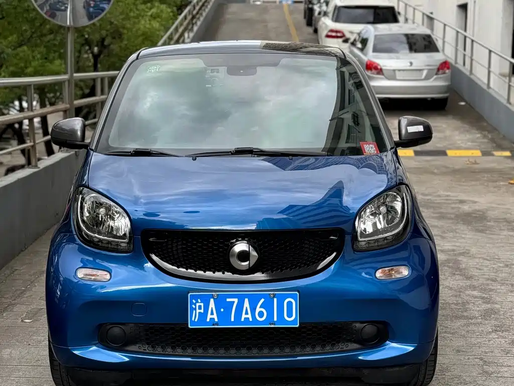 smart Smart Fortwo — миниатюра 2