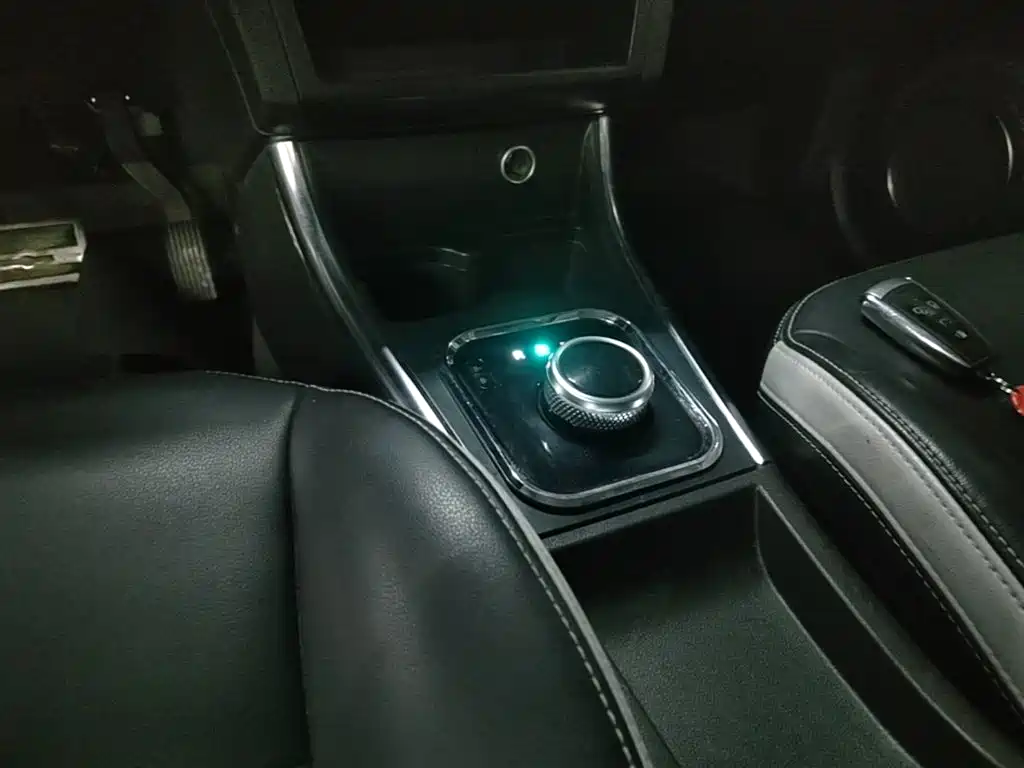 BAIC New Energy EC5 — миниатюра 14