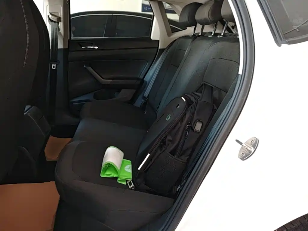 Volkswagen Polo — миниатюра 17