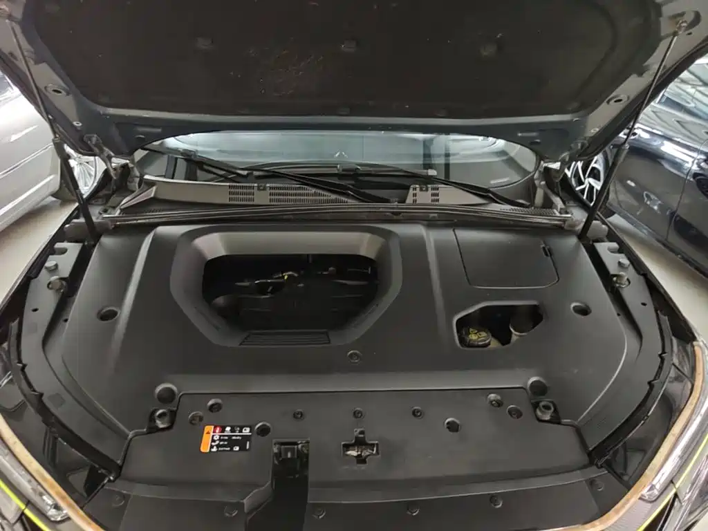 Roewe RX5 — миниатюра 20