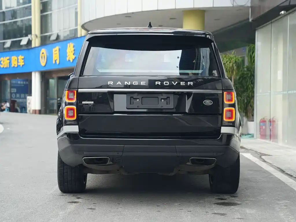 Land Rover Range Rover — миниатюра 6