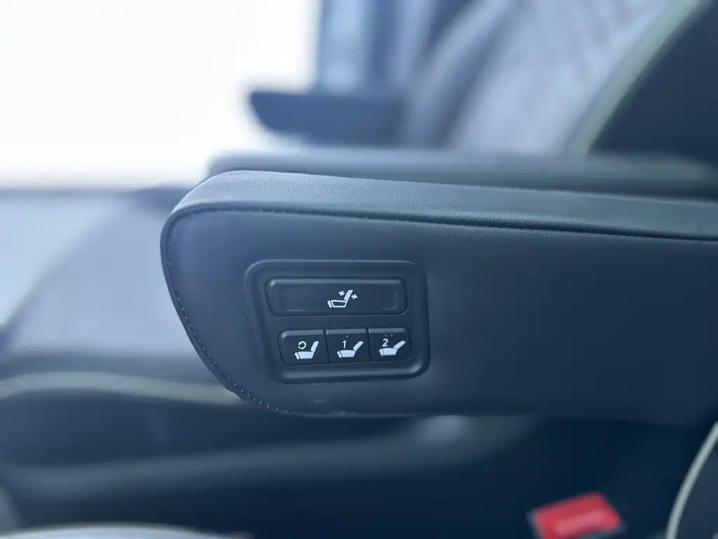Hyundai Custo — миниатюра 17