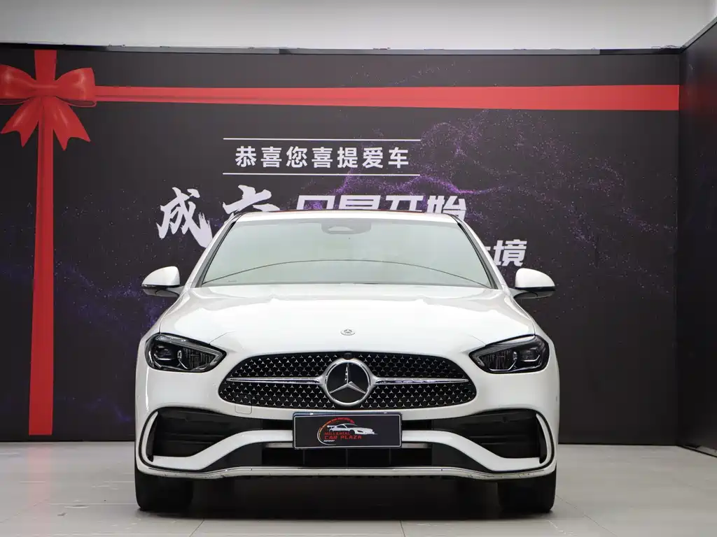 Mercedes-Benz C-Class — миниатюра 2