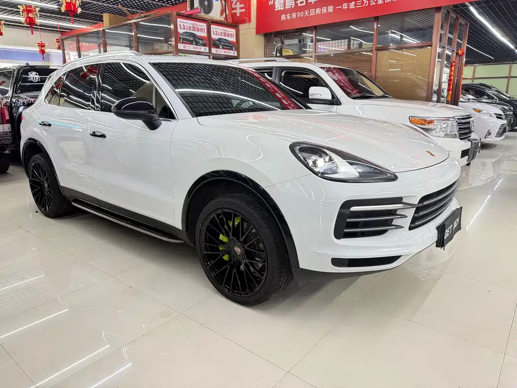 PORSCHE CAYENNE
