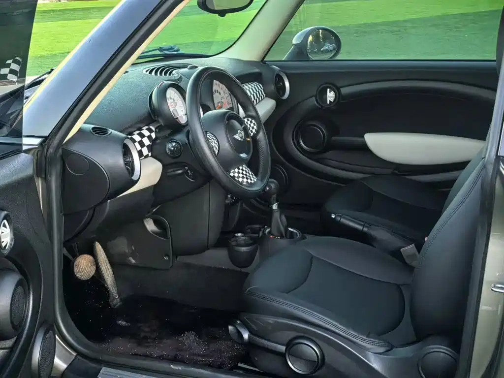 MINI Mini Clubman — миниатюра 9