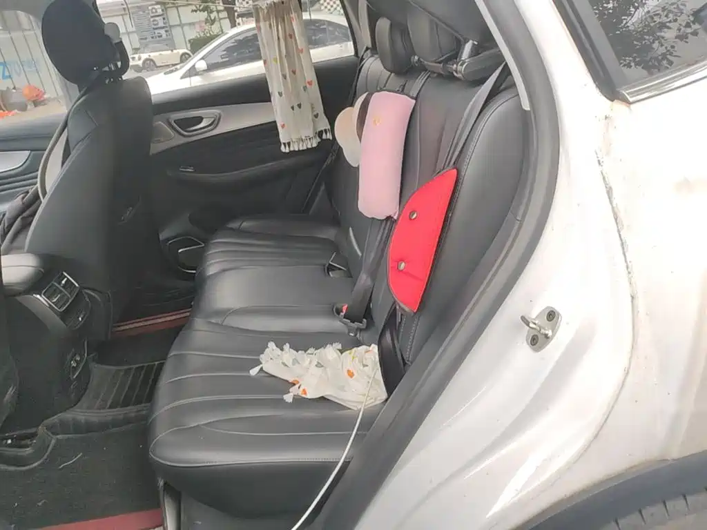 Roewe RX5 eMAX — миниатюра 17