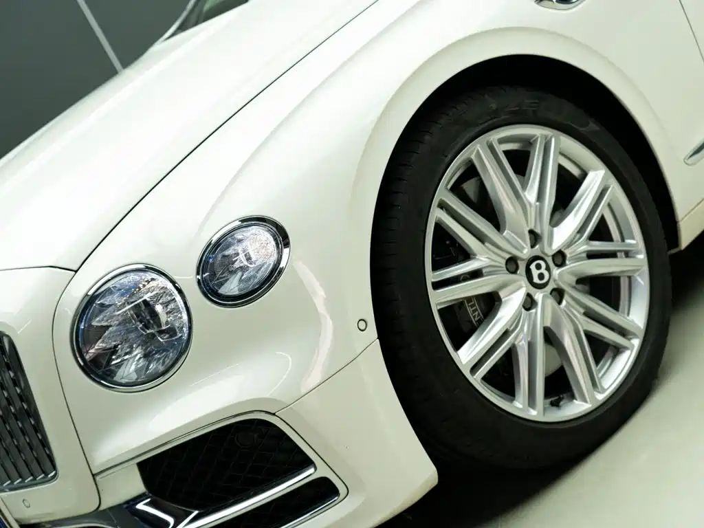 Bentley Flying Spur — миниатюра 3