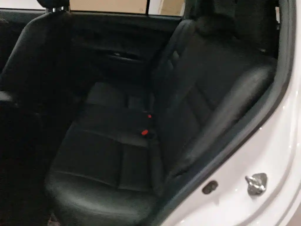 Toyota Yaris L — миниатюра 13