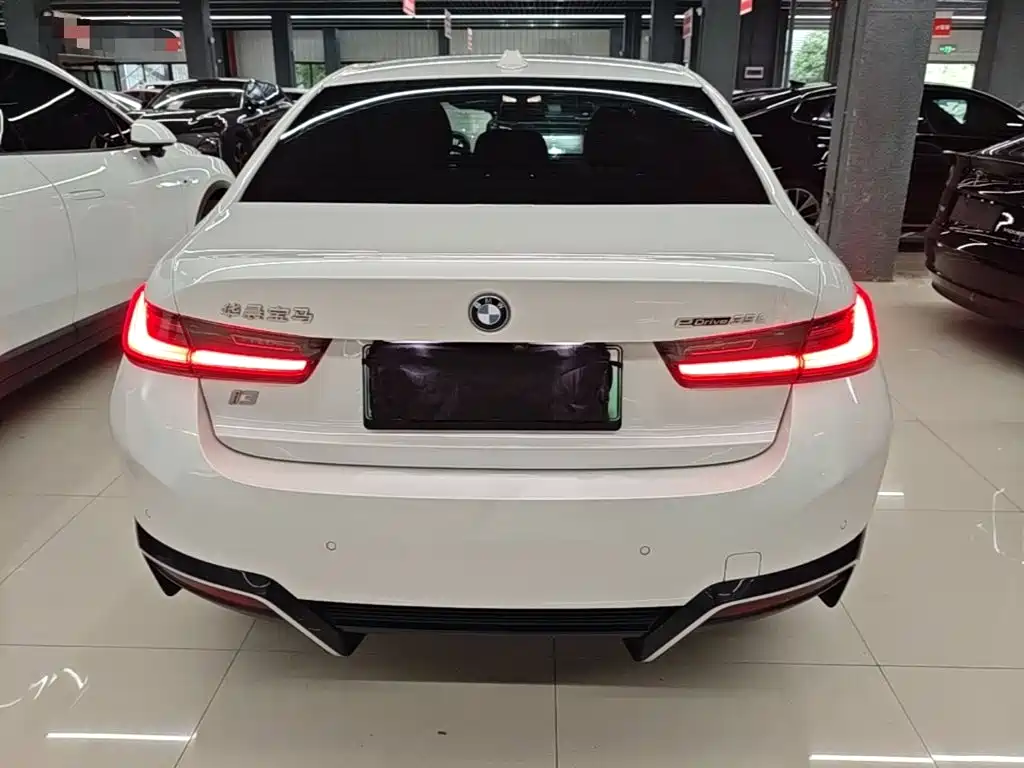 BMW i3 — миниатюра 6