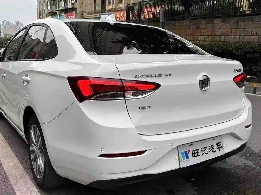 Buick Excelle — миниатюра 9