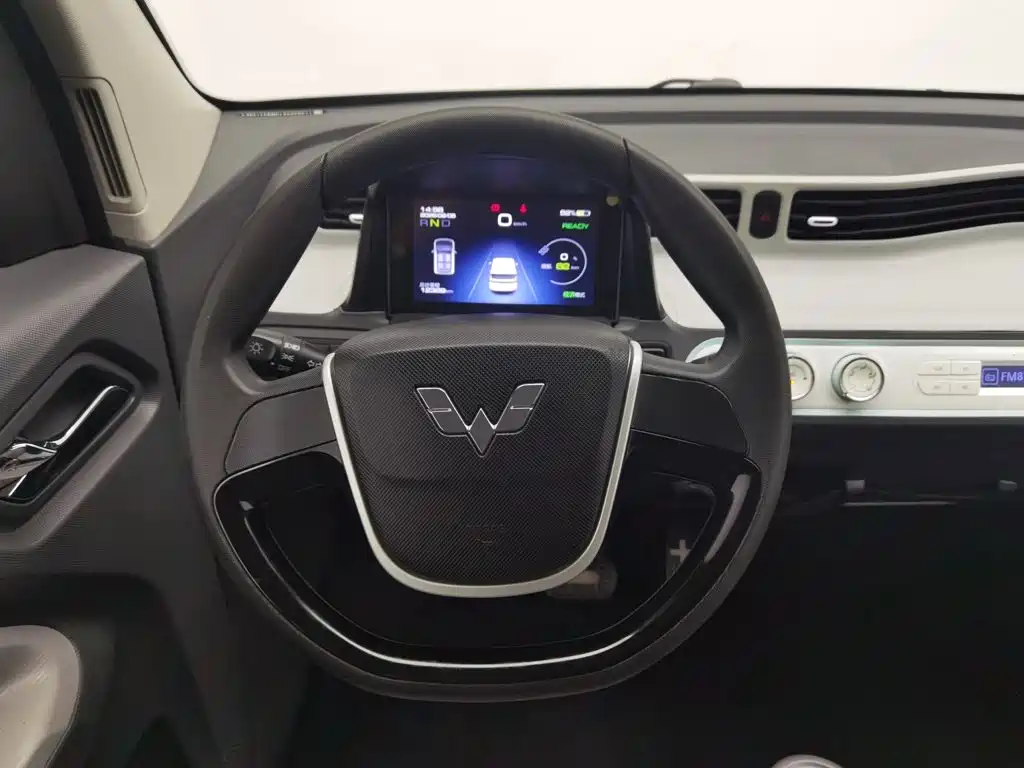 Wuling MINIEV — миниатюра 11