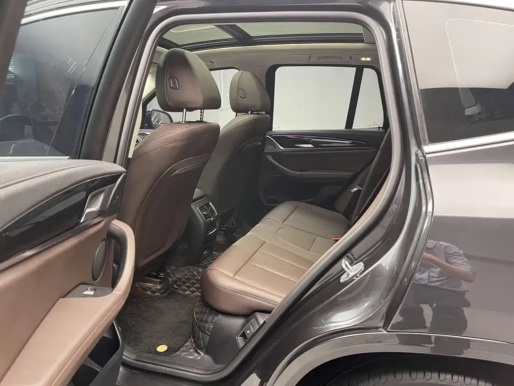 BMW X3 — миниатюра 10