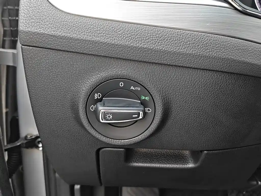 Skoda Superb — миниатюра 11