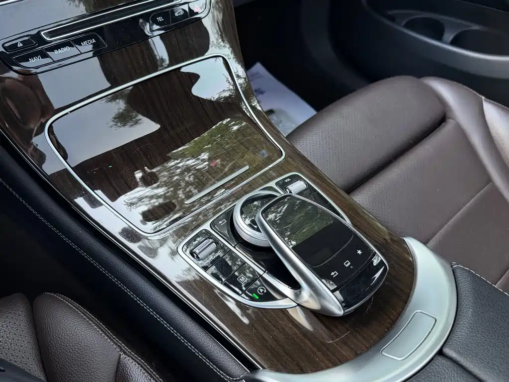Mercedes-Benz GLC — миниатюра 16