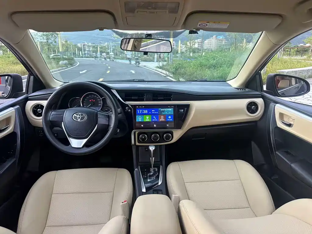 Toyota Corolla — миниатюра 12