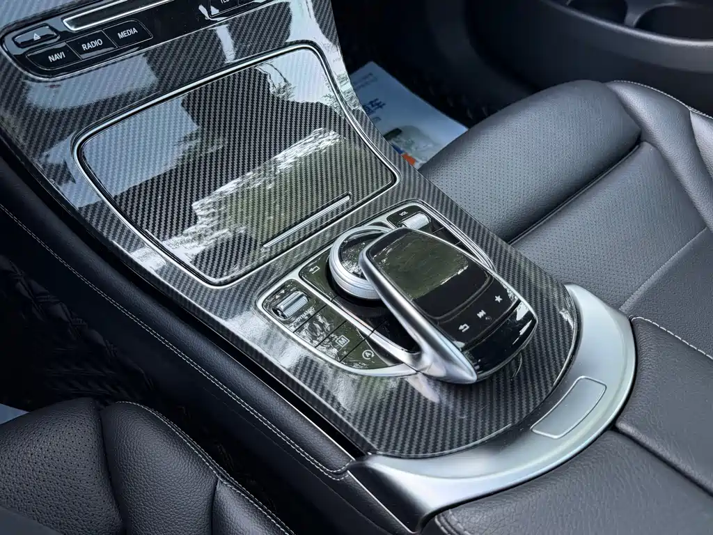 Mercedes-Benz GLC — миниатюра 16