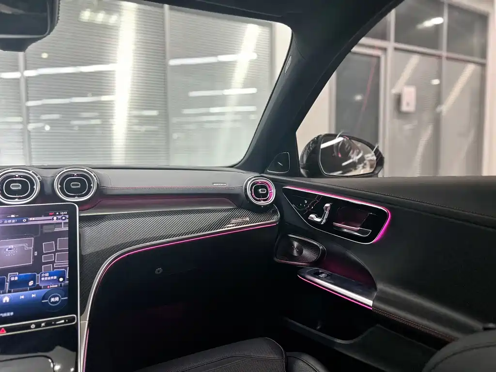 Mercedes-Benz C-Class AMG — миниатюра 15